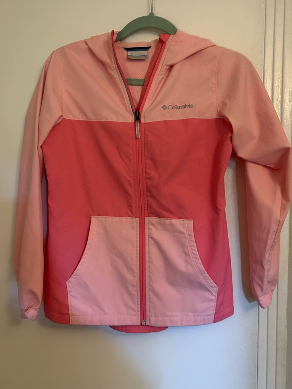Columbia Pink Hooded Windbreaker Jacket | Girls Large (14/16)